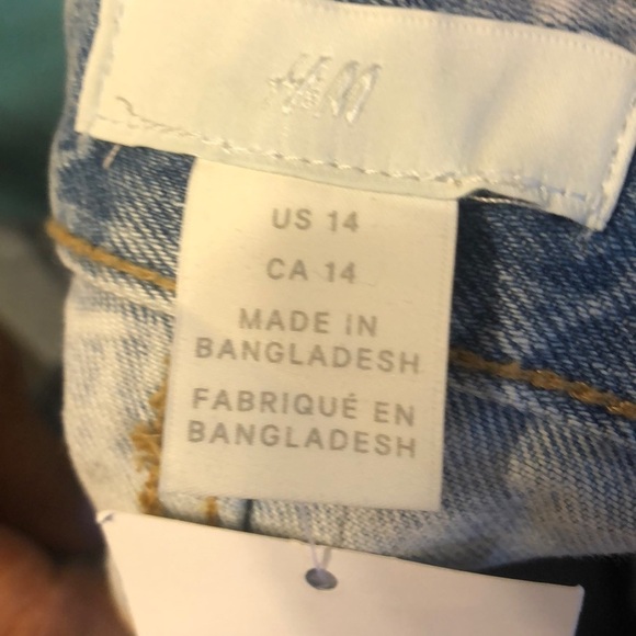 Light wash h&m denim shirt - Picture 3 of 4